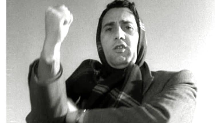 Sdegno per le parole del vice-ministro, Laura Castelli, sui ristoratori che dovrebbero cambiare mestiere. Ecco perché la frase resta infelice.