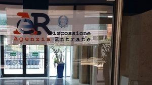 Rottamazione cartelle esattoriali: la regola dei 5 giorni e la lista nera, ecco le cose che nessuno dice
