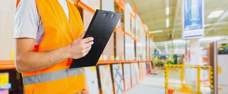 Sicurezza sul posto di lavoro, è sempre responsabile il datore di lavoro? Quali sono le misure protettive adottate? A risolvere i dubbi  la sentenza della Cassazione.