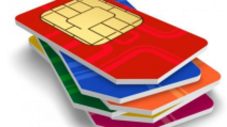 Il governo pensa di introdurre una tassa sulle SIM dei cellulari business. Un prelievo da 1 miliardo di euro per far quadrare i conti in manovra.