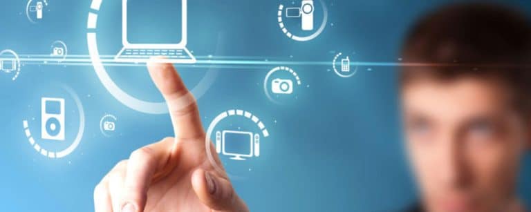 Siti Web, ormai quasi sempre le società di capitali (s.r.l., s.r.l.s., s.p.a. e s.a.p.a.) né hanno uno. Ma non sempre si rispettano le regole quando si tratta di pubblicare tutte le informazioni societarie online a norma di legge? Ecco come fare per sapere se la vostra azienda è in regola. Il Codice civile, prevede, che le società per azioni, società in accomandita per azioni e società a responsabilità limitata devono fornire sul proprio sito (oltre al numero di partita Iva e alla denominazione sociale) le seguenti informazioni: sede della società; ufficio del Registro delle Imprese presso il quale la società è iscritta e numero di iscrizione;