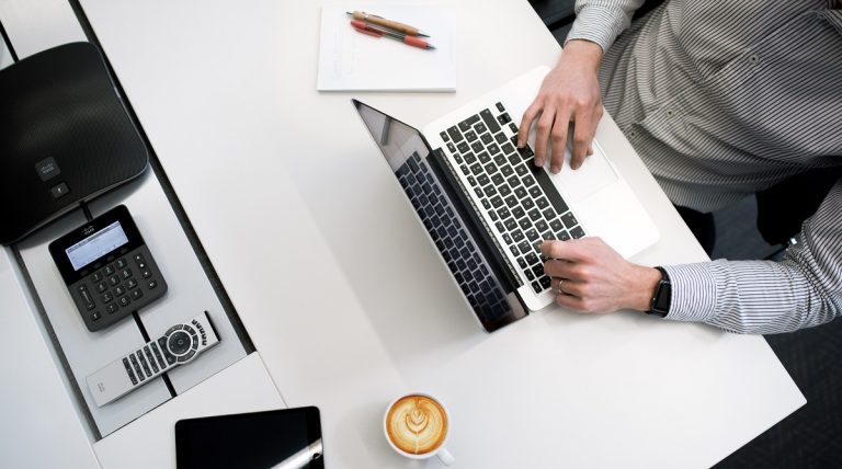 Una riforma dello smart working per assicurare un equo bilanciamento tra il bisogno di conciliazione dei tempi di vita e di lavoro.