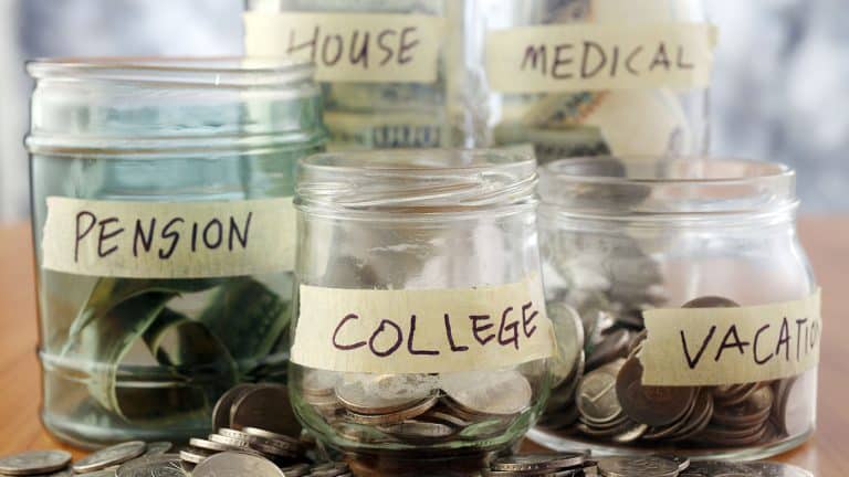 I tassi azzerati o negativi non hanno centrato l'obiettivo di sostenere la ripresa stabile dei prezzi e delle economie avanzate, il perché ce lo spiega una teoria divulgata negli anni Cinquanta dall'economista Franco Modigliani.