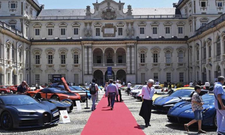 Torino perde anche il Salone dell'Auto, dopo avere mancato l'occasione di partecipare alla vittoria di Milano-Cortina ai Giochi Invernali del 2026 e paralizzata sulla TAV. Il sindaco Chiara Appendino è il volto del fallimento dei 5 Stelle.