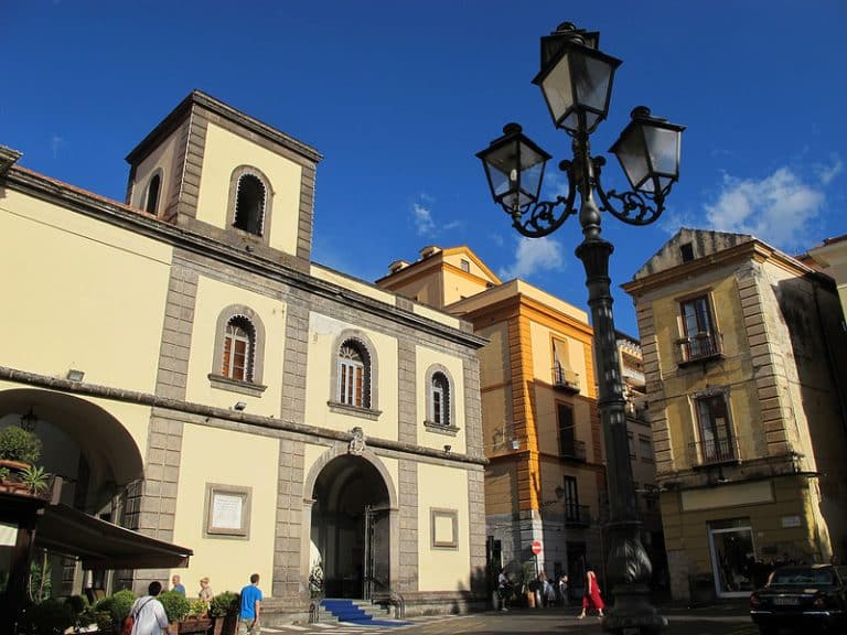 Italia seconda per numero di posti letto in Europa. Il turismo registra un boom nel mondo da 20 anni e a beneficiarne sembra essere il Vecchio Continente.