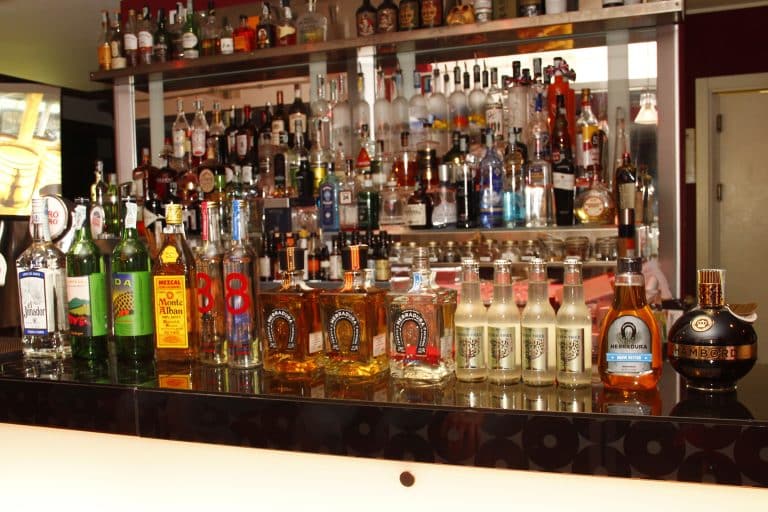 I minibond Velier sono stati collocati in due tranches (IT0005246480,  IT0005246514) e offrono una cedola del 5,875%