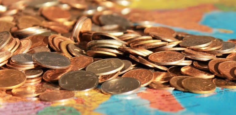 Vivere sei mesi l'anno in Italia e sei all'estero: puoi permettertelo? Forse si ma non lo sai. E come essere in regola dal punto di vista fiscale?