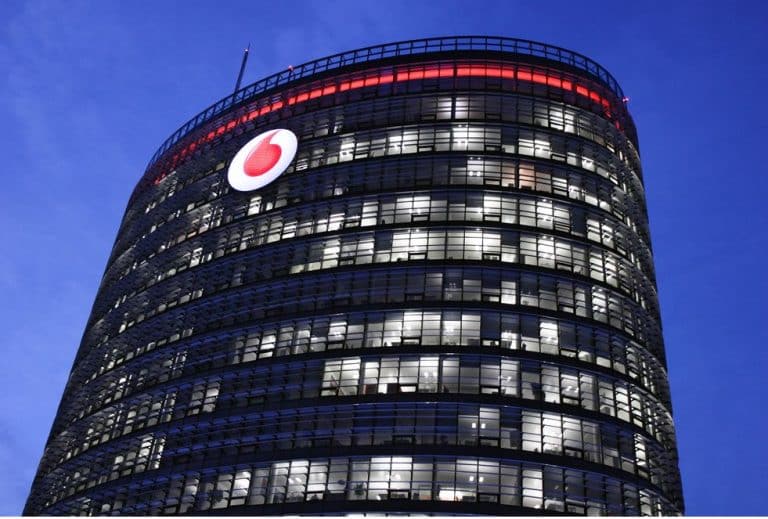 Finite le ferie si torna a lavoro: ecco l’offerta Vodafone per aziende per chi ha un ufficio o ne sta aprendo uno. Tutto incluso ad un prezzo da prendere al volo