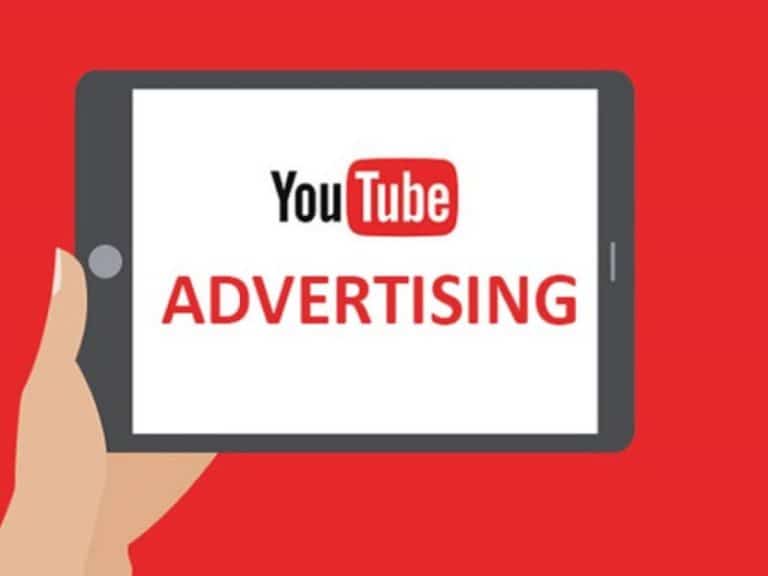 Fuga dalla pubblicità su YouTube di alcuni colossi americani. Gli inserzionisti temono di associare la propria immagine a siti offensivi. Google corre ai ripari, ma potrebbe subire danni per 750 milioni.