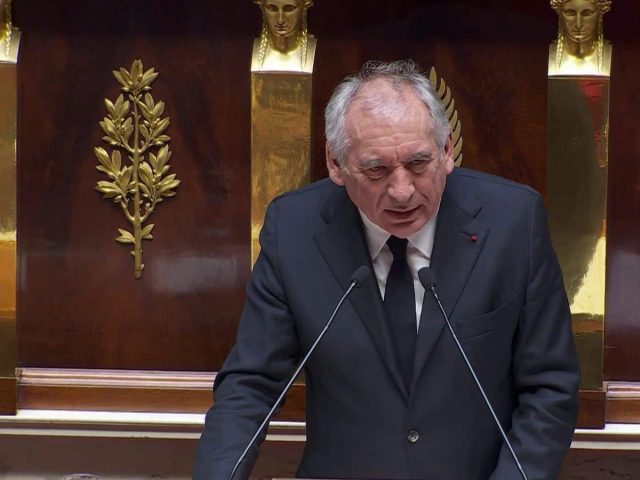 Bilancia commerciale spia dei mali in Francia