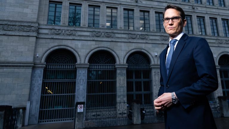 La minaccia elvetica di tornare ai tassi negativi può segnare una svolta per il mercato dei bond europei. Vediamo perché.