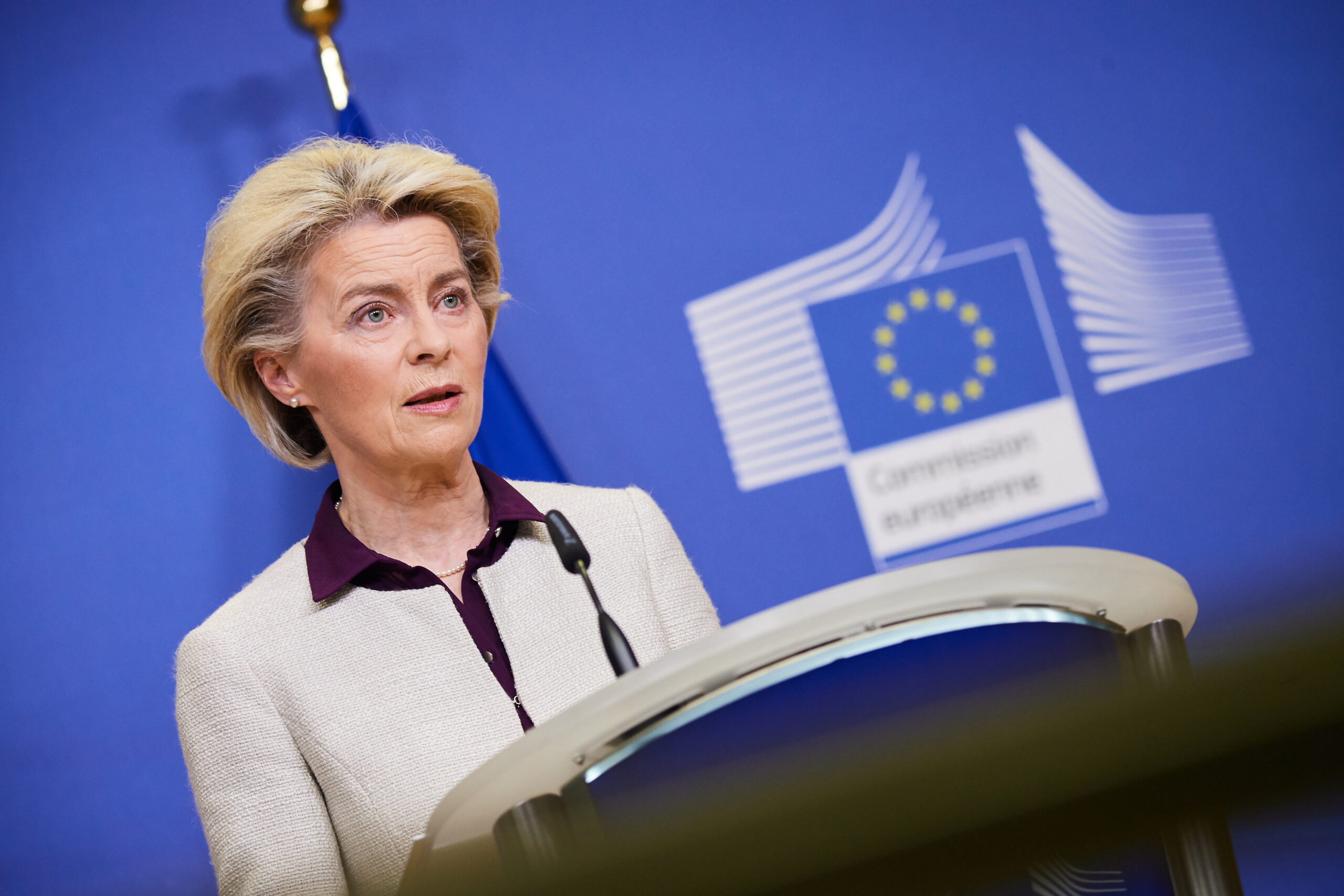 Europa pronta a comprare armi e gas dall’America per evitare i dazi