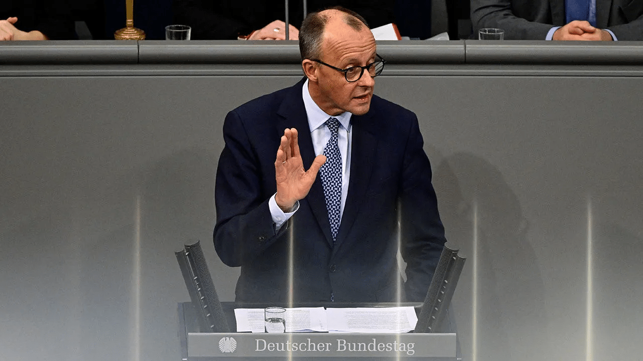 Germania, allarme Bundestag: Merz rischia di non diventare cancelliere