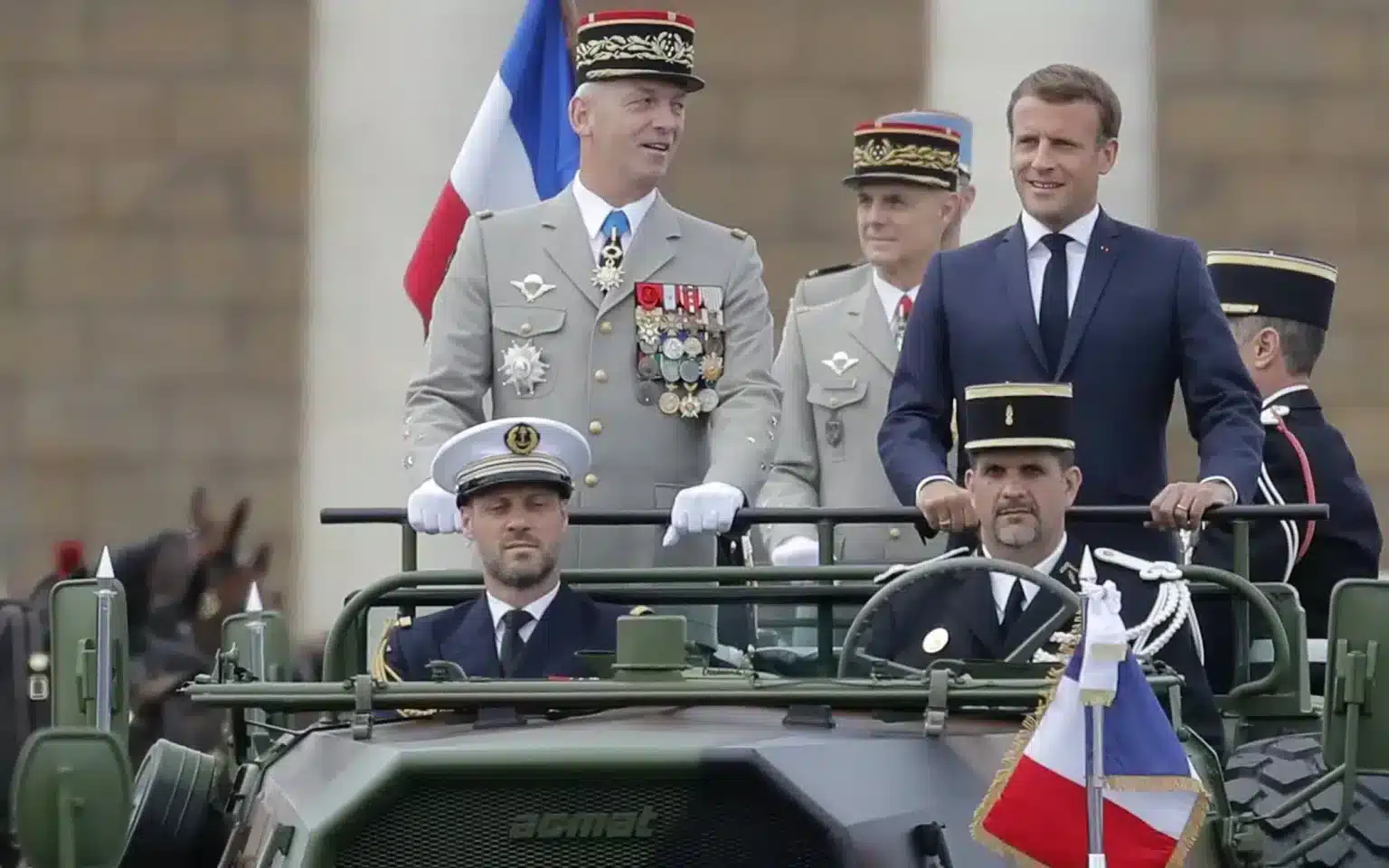 Rendimenti francesi poco mossi