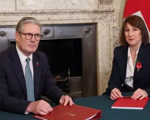 Starmer pensa a nuove tasse sui ricchi