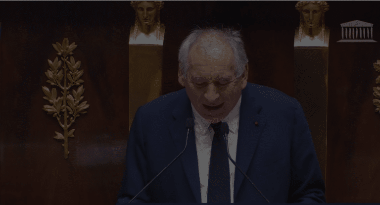 Debito perdita di libertà per Bayrou
