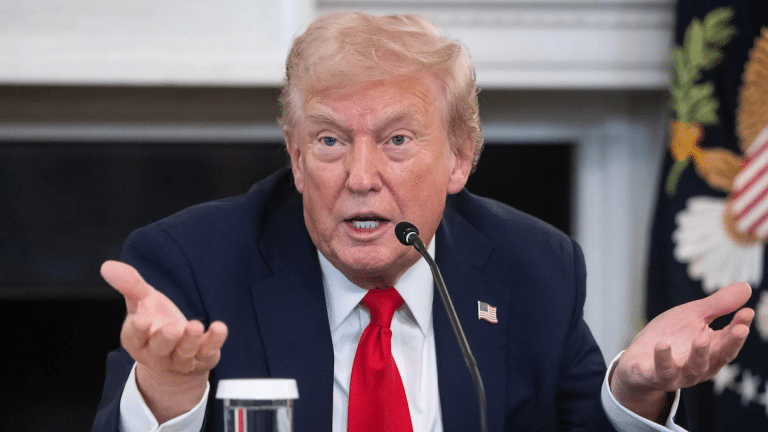 Dollaro ai massimi da oltre due mesi