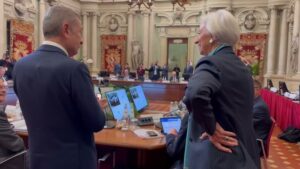 La BCE lascia i tassi di interesse invariati, restano al 2% sui depositi delle banche