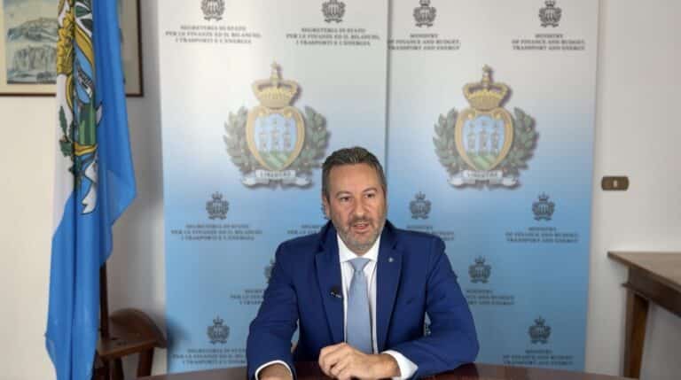 Il Segretario di Stato alle Finanze, Marco Gatti, ha presentato la nuova manovra finanziaria e annunciato un nuovo bond entro il 2026.