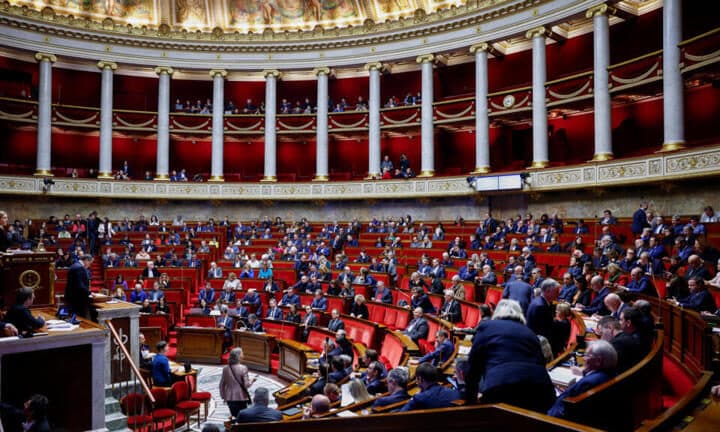 Niente patrimoniale in Francia come richiesto dai socialisti