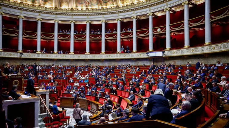 Niente patrimoniale in Francia come richiesto dai socialisti