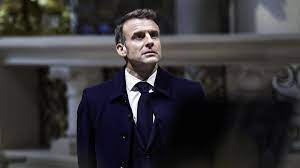 In Francia sospesa la riforma delle pensioni di Macron