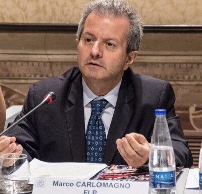 Stipendi nella pubblica amministrazione e non solo