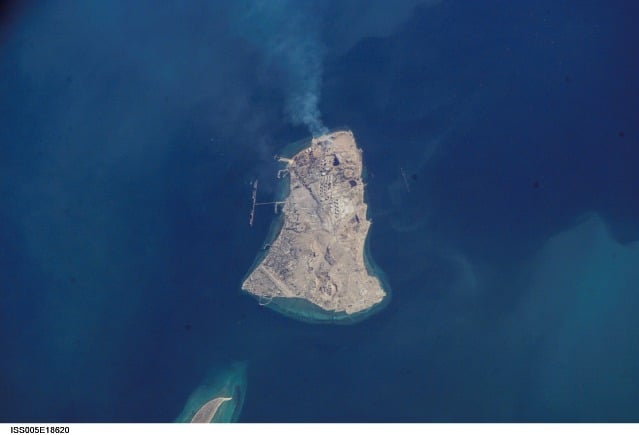 Hormuz chiuso grosso rischio per il petrolio mondiale